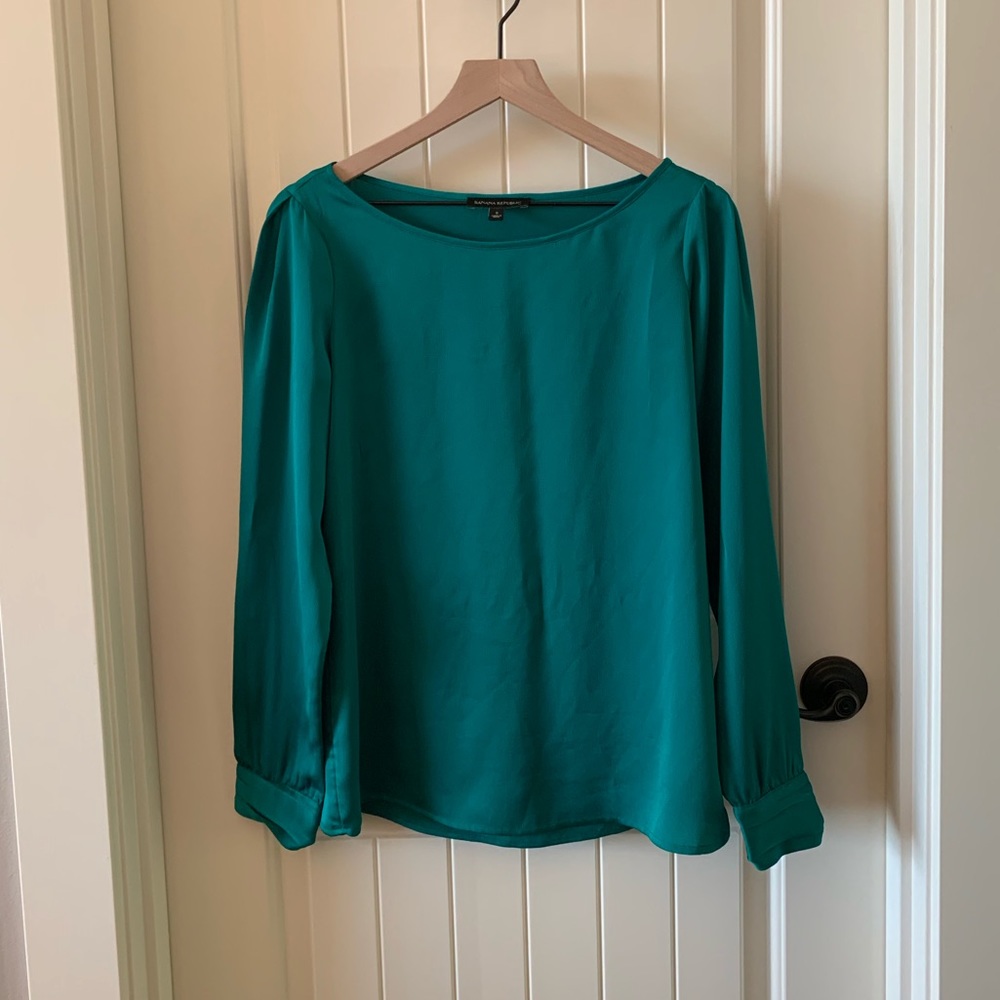 Banana Republic Blouse • Size S•